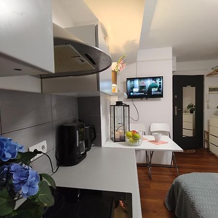 Hollidays Centrum Apartments Varsovie Extérieur photo