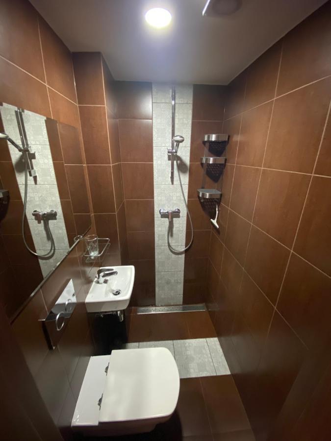 Hollidays Centrum Apartments Varsovie Extérieur photo